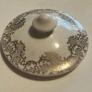 Unknown vintage gold trim sugar lid